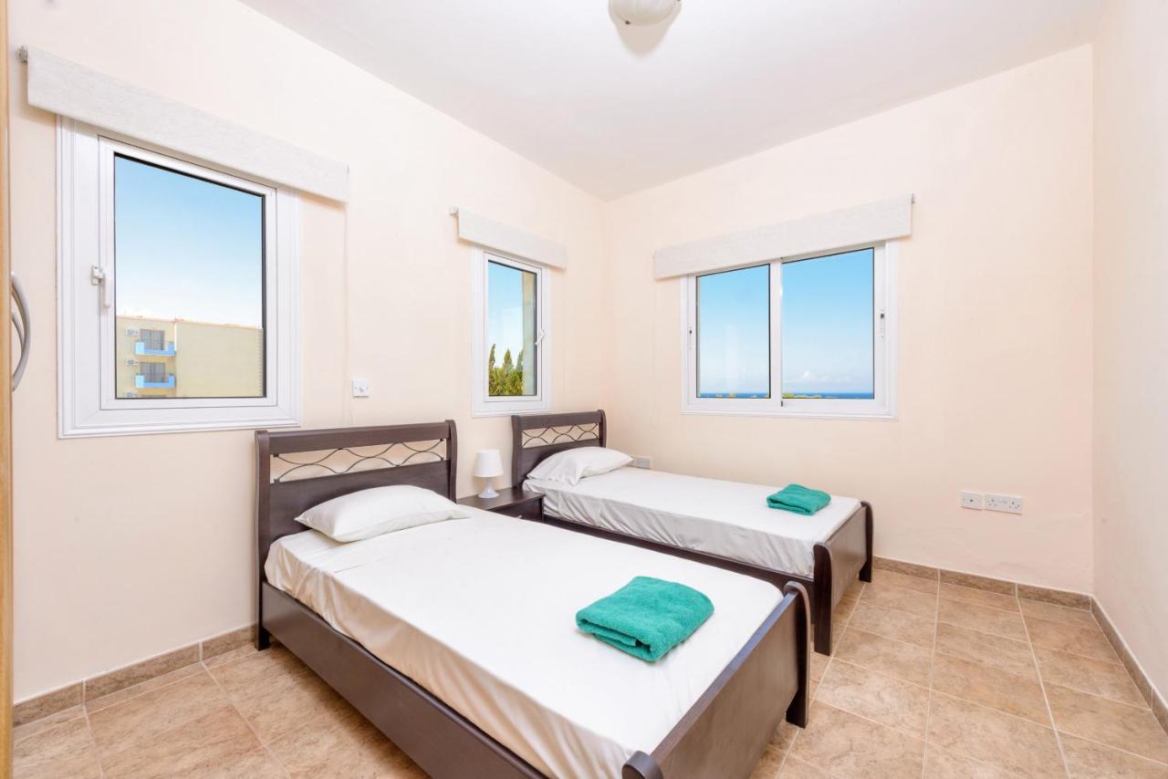 Villa Irina Paralimni Luaran gambar