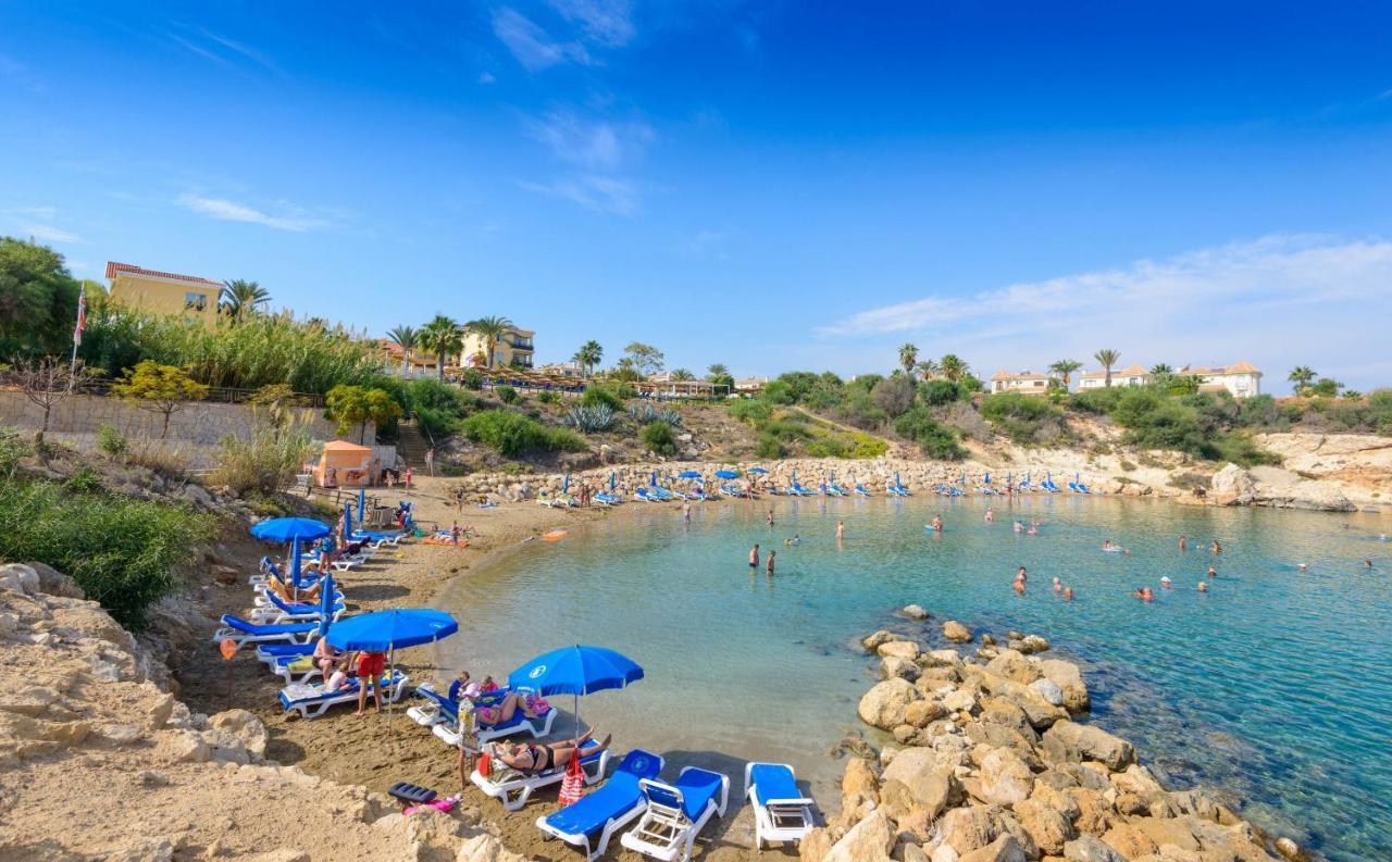 Villa Irina Paralimni Luaran gambar